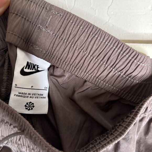 Nike Windrunner Trainer Track Set - Picture 11 of 11